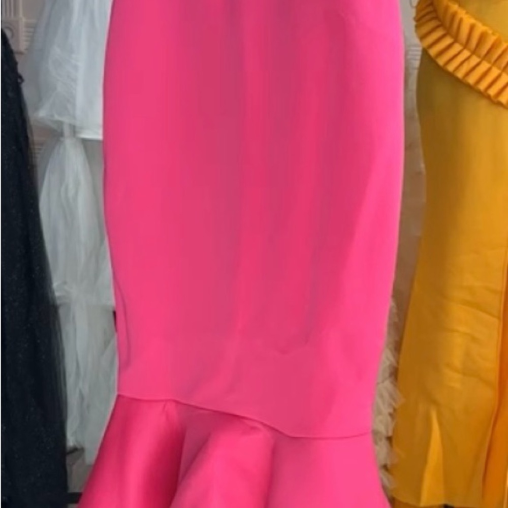Elegant Pink Maxi Dress